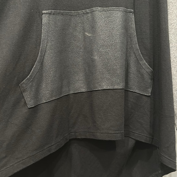 Top - Picture 3 of 6